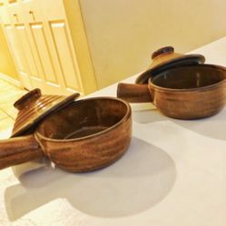 2 Ceramic Chinese Pot New - 10$