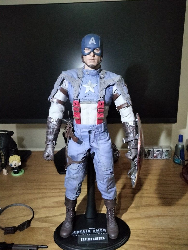 Hot Toys First Avenger Captain America