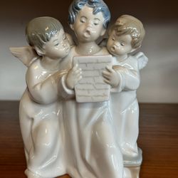 Lladro Angel Choir Singing Angel's Group Figurine