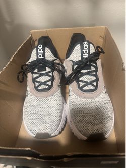 Adidas woman’s sneaker