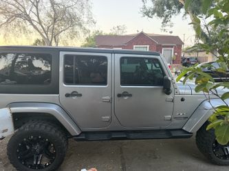 2018 Jeep Wrangler Sahara – Lifted, Clean, Well-Maintained