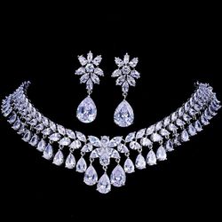 Crystal Drops Choker Jewelry Set 