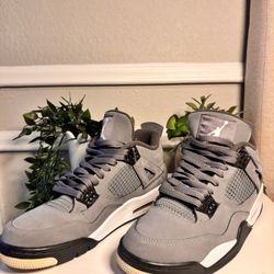 Jordan 4 Cool Gray 