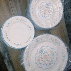 **VINTAGE** Stoneware "Country Charm" Dinnerware Set