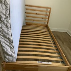 TWIN IKEA BED WITH SLATS & MATTRESS