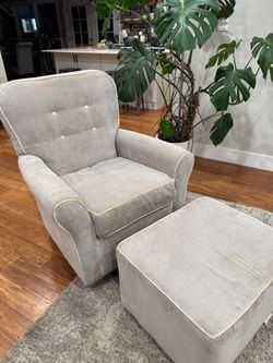 Rocking chair and ottoman