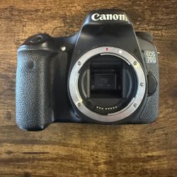 Canon EOS 70D DSLR + Canon 28-70mm f/2.8 Lens