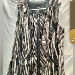 Style & Co Women's Vest Size M Zebra Faux Fur Sleeveless Full Zip