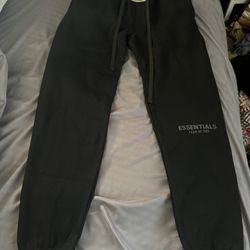 Men’s Essentials Joggers 