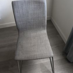 4 Dining Chairs 