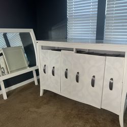Girls Dresser
