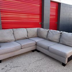 Ashley Furniture Gray Sectional *FREE DELIVERY 🚚 