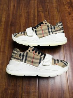 Burberry Shoes