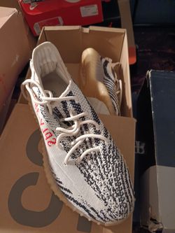 Adidas Yeezy Boost 350 V2 Sneakers