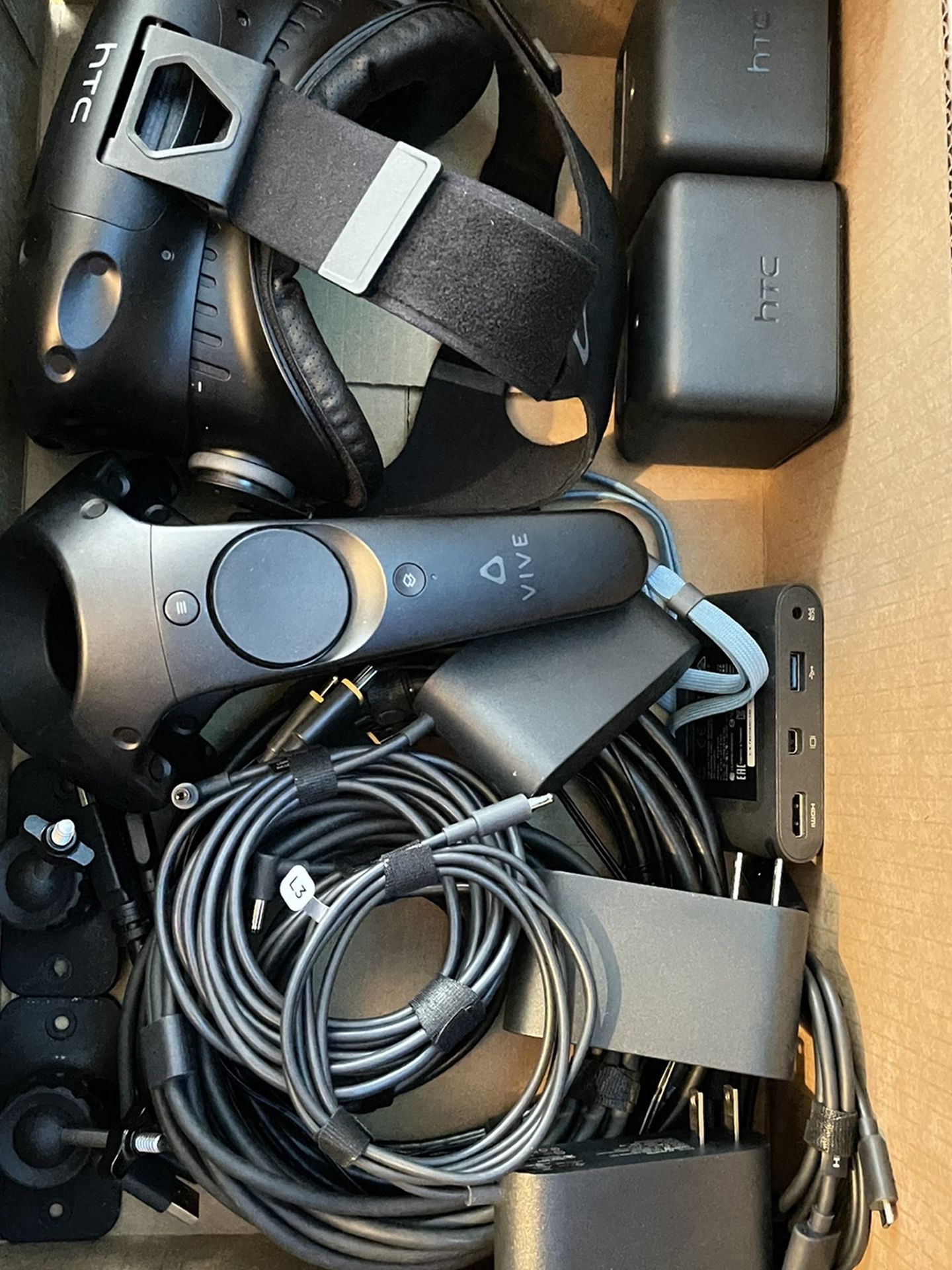 HTC VIVE With Accessories