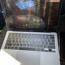 MacBook Air (M1, 2020) — 8GB RAM, 13.3” Retina Display.