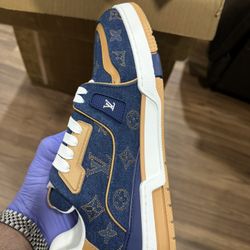 LV TRAINER BLUE MONOGRAM 