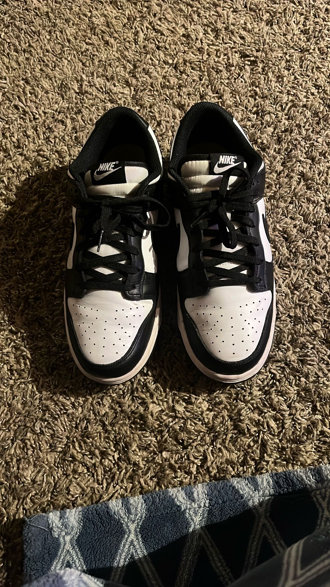 Nike Panda Dunks