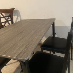Dinner Table With 4 Chairs 