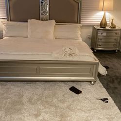 King size bedroom set