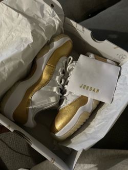 AIR JORDAN 11 RETRO LOW