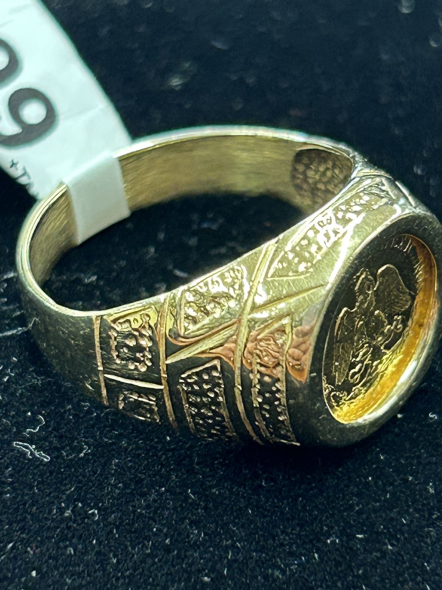 14K SOLID GOLD MENS RING WITH MEXICAN GOLD COIN SIZE 9.5 - 7.5G
