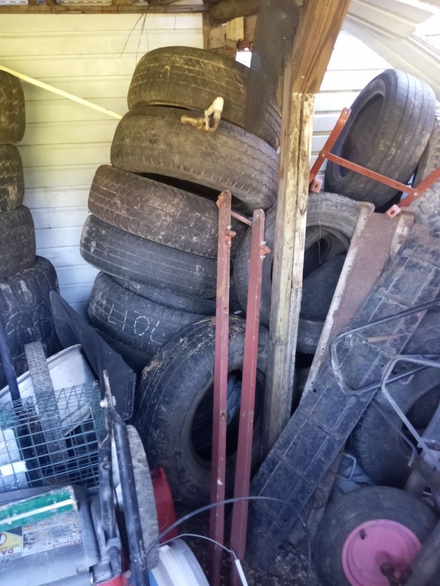Used Single Tires. Different Sizes.not Matching Sets. Just Ask If I Have Your Size