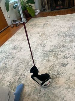 TaylorMade R9 Golf Driver with Headcover
