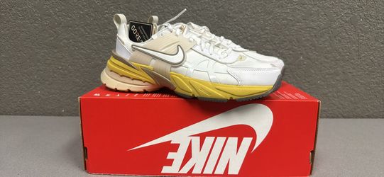 NEW Nike V2K Run GTX Gore-Tex White Light Bone Women SIZE 7 FZ2622-100