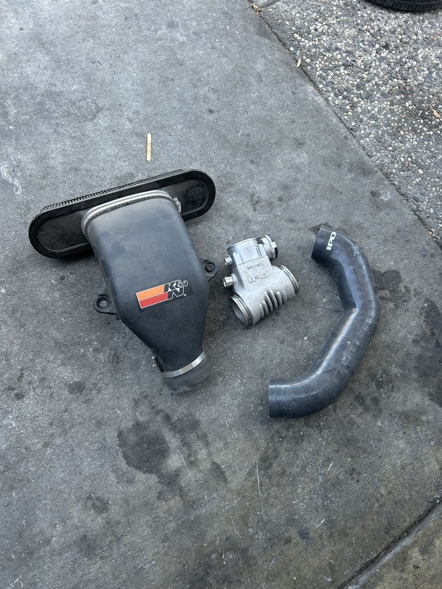 IPD Intake Plenum With Throttle Body