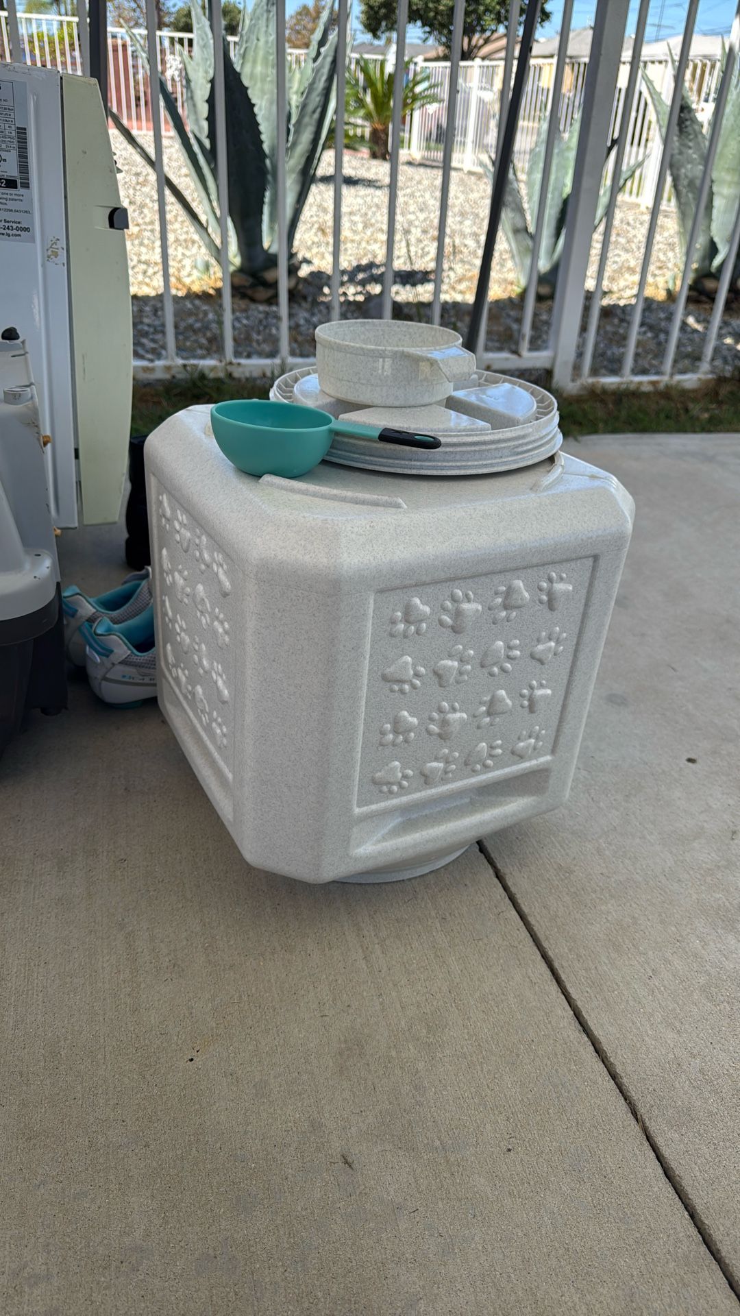Dog Food Storage 