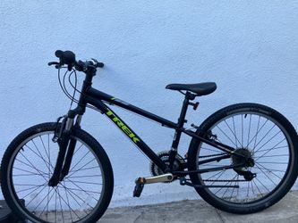 Trek precaliber 24 mountain bike. 12 inch frame