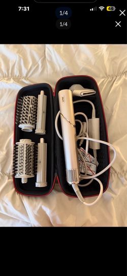 Brand new shark hair straightener