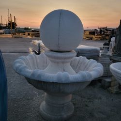 Concrete Sphere Ball Water Fountain / Cement Backyard Garden Outdoor Fountains
