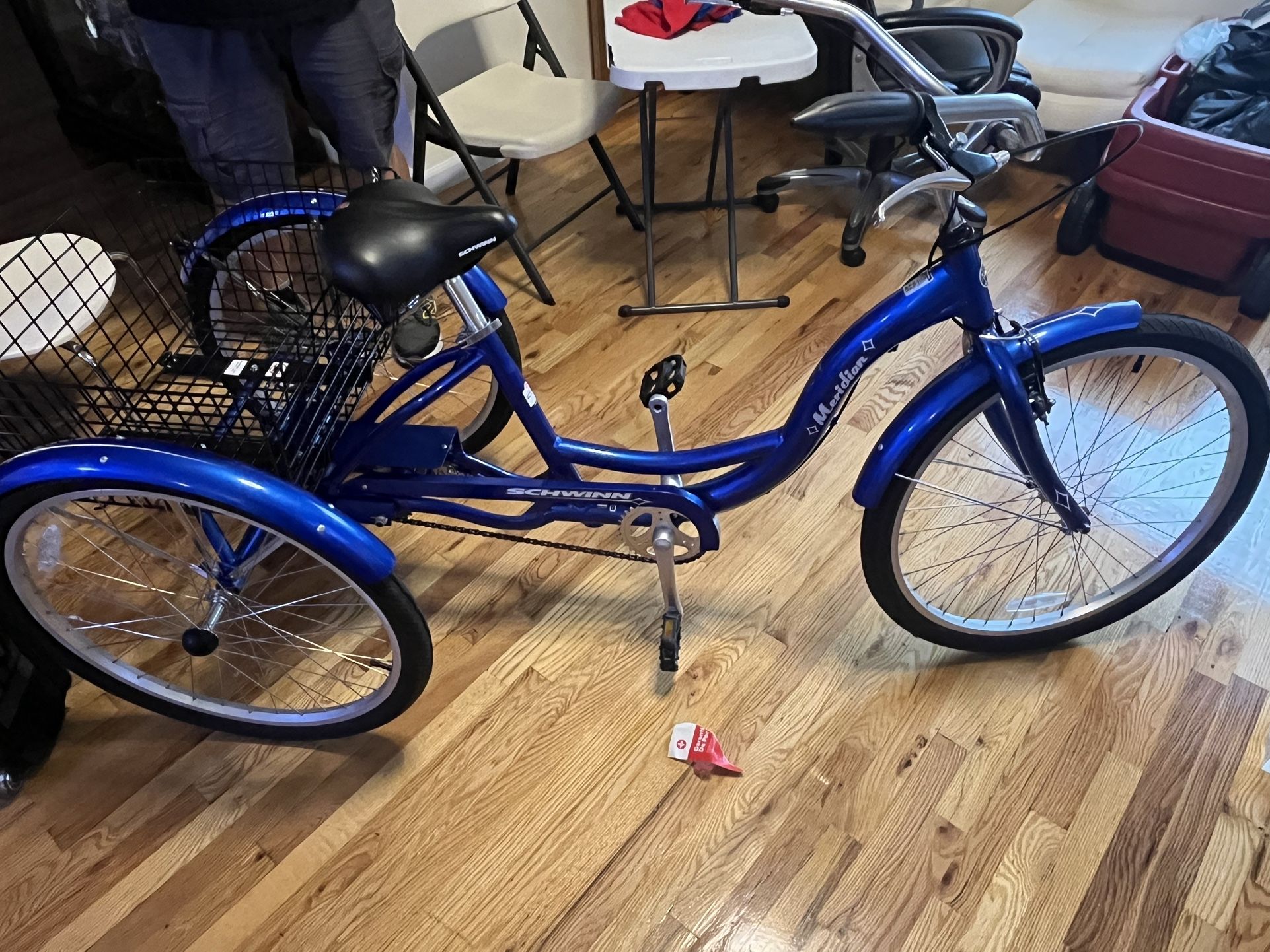 BLUE SCHWINN BIKE