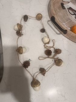Acorn Garland
