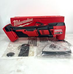 Milwaukee M18 multi tool 2836-20 oscillanting  tool— new open box