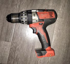 TRADE = MILWAUKEE m18 Hammer Drill