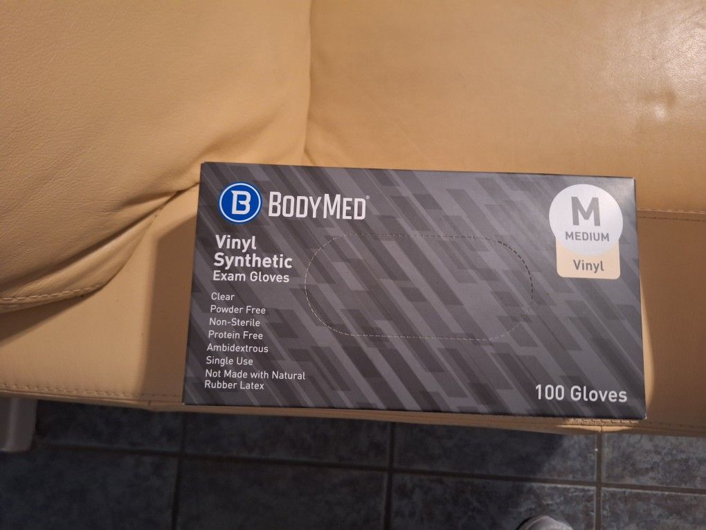 Disposable Gloves 100 Per Box 5$