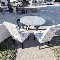 Round Table With Two Chairs 