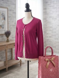 Excellent condition, White House black market, magenta cardigan-S & handmade Beauty gift bag