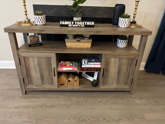 Console/tv stand great condition