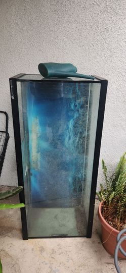 Fish tank 55 gallons