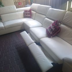 SECTIONAL GENUINE LEATHER RECLINER ELECTRIC WHITE COLOR.. DELIVERY SERVICE AVAILAIBLE 💥✅🚚