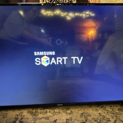 43” Samsung Smart TV