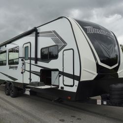 2019 Grand Design Momentum Toy Hauler / Generator / 2 Slides 16 Foot Garage