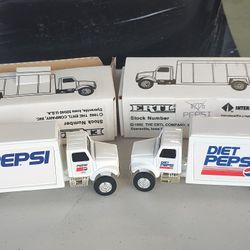 Ertl Pepsi And Diet Pepsi 164 Scale Diecast