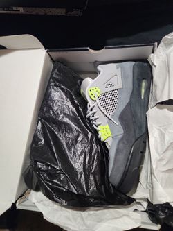 Jordan 4 Neon Green Size 13 