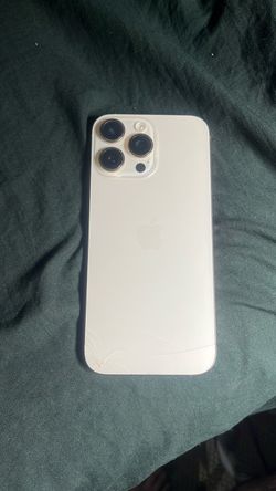 Apple iPhone 16 max Pro – Cracked Back Glass - locked