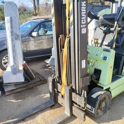 Clark FORKLIFT 6000 PD. GOOD  Lift 24ft